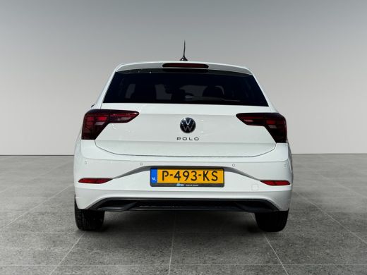Volkswagen Polo 1.0 95pk TSI Life Velgen 'Essex', 15 inch lichtmetaal | Parkeersensoren v&oacute;&oacute;r en achter | Adaptive... ActivLease financial lease