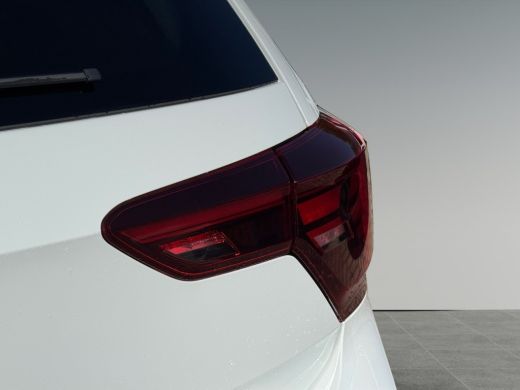 Volkswagen Polo 1.0 95pk TSI Life Velgen 'Essex', 15 inch lichtmetaal | Parkeersensoren v&oacute;&oacute;r en achter | Adaptive... ActivLease financial lease