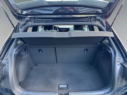 Volkswagen Polo 1.0 95pk TSI R-Line Parkeersensoren v&oacute;&oacute;r en achter | Adaptive Cruise Control | 'App-Connect' draa... ActivLease financial lease