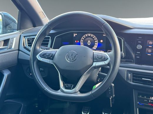 Volkswagen Polo 1.0 95pk TSI R-Line Parkeersensoren v&oacute;&oacute;r en achter | Adaptive Cruise Control | 'App-Connect' draa... ActivLease financial lease