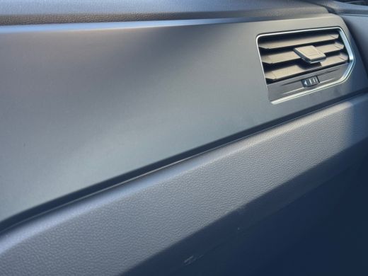 Volkswagen Polo 1.0 95pk TSI R-Line Parkeersensoren v&oacute;&oacute;r en achter | Adaptive Cruise Control | 'App-Connect' draa... ActivLease financial lease