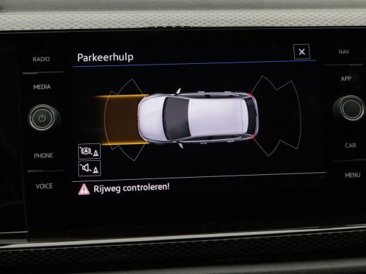 Volkswagen Polo 1.0 TSi Life | Stoelverwarming | Parkeersensoren | Naviagtie | Adaptive Cruise | Climatronic | Ca... ActivLease financial lease