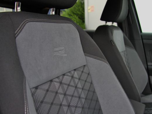 Volkswagen Polo 1.0TSI 110PK DSG R-Line | ACC | Active info | Navi | Camera ActivLease financial lease