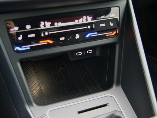 Volkswagen Polo 1.0TSI 110PK DSG R-Line | ACC | Active info | Navi | Camera ActivLease financial lease