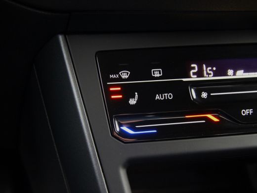 Volkswagen Polo 1.0TSI 110PK DSG R-Line | ACC | Active info | Navi | Camera ActivLease financial lease