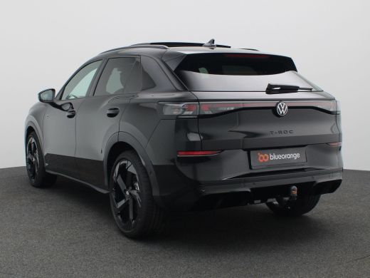 Volkswagen T-Roc 1.5 eTsi R-Line First Edition 150PK DSG Pano-Schuifdak, Trekhaak, Black Style, 20" LM Velgen, Key... ActivLease financial lease