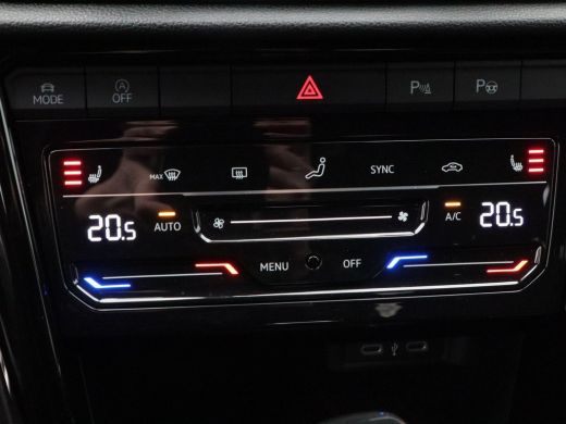 Volkswagen T-Roc 1.5 TSi 150 Pk Automaat R-Line Edition | Trekhaak | Stoelverwarming | Adaptive Cruise | Navigatie... ActivLease financial lease