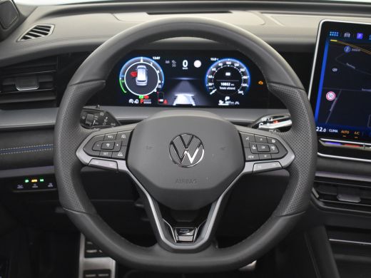 Volkswagen Tayron 1.5 TSI eHybrid R-Line 272pk DSG/AUTO | Lederen bekleding | Head-up display | Elektrisch verstelb... ActivLease financial lease