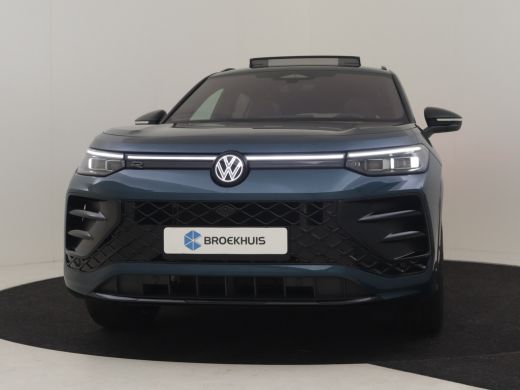 Volkswagen Tayron 1.5 TSI eHybrid R-Line 272pk DSG/AUTO | Lederen bekleding | Head-up display | Elektrisch verstelb... ActivLease financial lease