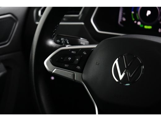 Volkswagen Tiguan 1.4 TSI 245 pk eHybrid Business+ 6-DSG | Wegklapbare trekhaak | Achteruitrijcamera | Stoel/stuur ... ActivLease financial lease