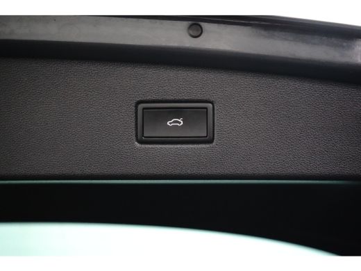 Volkswagen Tiguan 1.4 TSI 245 pk eHybrid Business+ 6-DSG | Wegklapbare trekhaak | Achteruitrijcamera | Stoel/stuur ... ActivLease financial lease