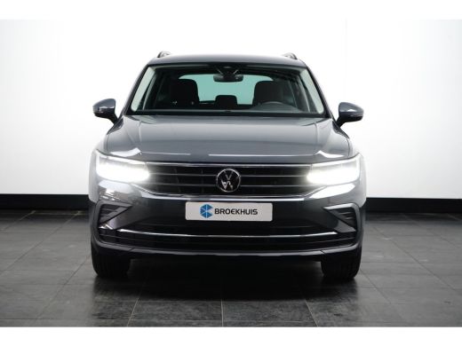 Volkswagen Tiguan 1.4 TSI 245 pk eHybrid Business+ 6-DSG | Wegklapbare trekhaak | Achteruitrijcamera | Stoel/stuur ... ActivLease financial lease