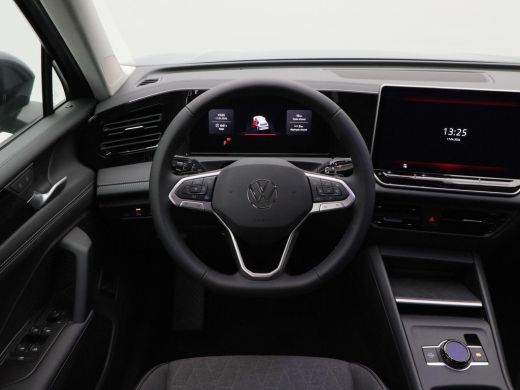 Volkswagen Tiguan 1.5 eHybrid Life 204 Pk Stoel/Stuur Verwarming | 360&deg; Camera | Adaptive Cruise | Trekhaak | Carpl... ActivLease financial lease