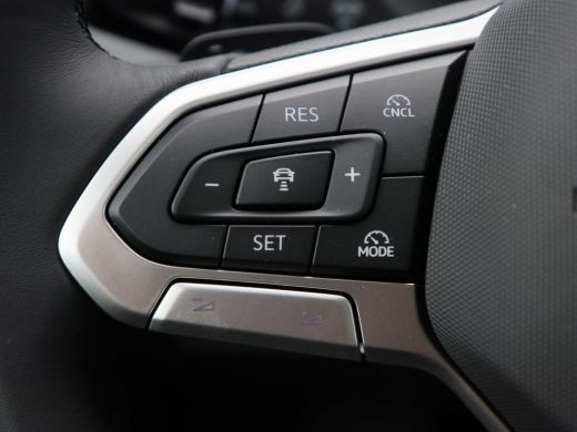 Volkswagen Tiguan 1.5 eHybrid Life 204 Pk Stoel/Stuur Verwarming | 360&deg; Camera | Adaptive Cruise | Trekhaak | Carpl... ActivLease financial lease