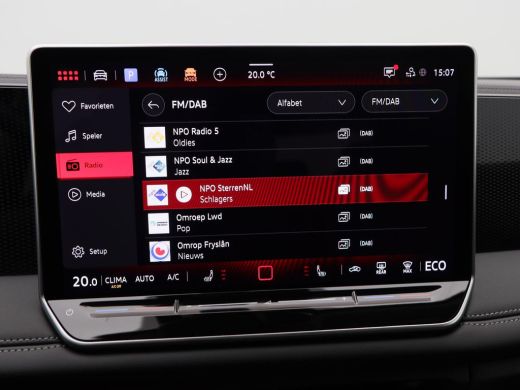 Volkswagen Tiguan 1.5 eHybrid Life 204 Pk Stoel/Stuur Verwarming | 360&deg; Camera | Adaptive Cruise | Trekhaak | Carpl... ActivLease financial lease