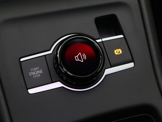 Volkswagen Tiguan 1.5 eHybrid Life 204 Pk Stoel/Stuur Verwarming | 360&deg; Camera | Adaptive Cruise | Trekhaak | Carpl... ActivLease financial lease