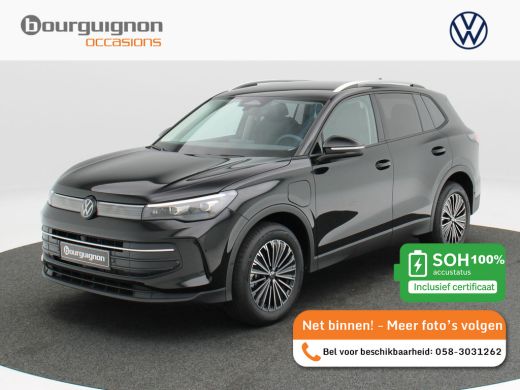 Volkswagen Tiguan 1.5 eHybrid Life 204 Pk Stoel/Stuur Verwarming | 360&deg; Camera | Adaptive Cruise | Trekhaak | Carpl...