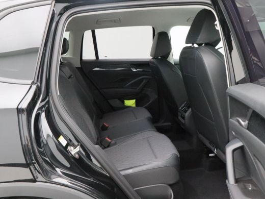 Volkswagen Tiguan 1.5 eHybrid Life 204 Pk Stoel/Stuur Verwarming | 360&deg; Camera | Adaptive Cruise | Trekhaak | Carpl... ActivLease financial lease