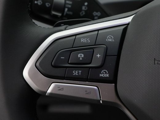 Volkswagen Tiguan 1.5 eHybrid Life 204 Pk Stoel/Stuur Verwarming | 360&deg; Camera | Adaptive Cruise | Trekhaak | Carpl... ActivLease financial lease