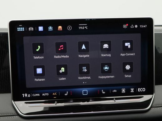 Volkswagen Tiguan 1.5 eHybrid Life 204 Pk Stoel/Stuur Verwarming | 360&deg; Camera | Adaptive Cruise | Trekhaak | Carpl... ActivLease financial lease