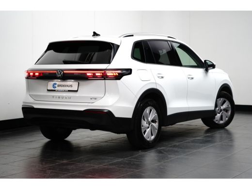 Volkswagen Tiguan 1.5 eTSI 150 pk Life Edition 7-DSG | Wegklapbare trekhaak | Cruise control adaptief | Achteruitri... ActivLease financial lease