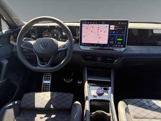 Volkswagen Tiguan R-Line Edition 1.5 eHybrid 204pk Head-up display | Trekhaak | Black style pakket ActivLease financial lease