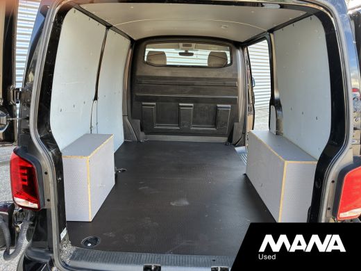 Volkswagen Transporter 2.0 TDI L1H1 28 4Motion Bulli Automaat Standkachel Lm velgen Trekhaak Camera Leder ActivLease financial lease