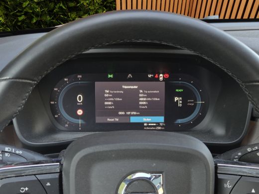 Volvo  C40 Recharge Plus 69 kWh | Trekhaak | Camera | Panoramadak | Pilot Assist ActivLease financial lease