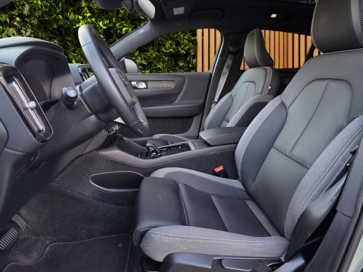 Volvo  C40 Recharge Plus 69 kWh | Trekhaak | Camera | Panoramadak | Pilot Assist ActivLease financial lease