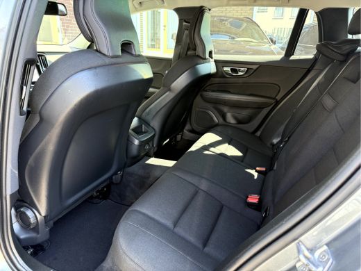 Volvo  V60 2.0 B3 Advantage 19''Lmv, Camera, Navi ActivLease financial lease