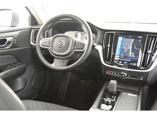 Volvo  V60 2.0 B3 Momentum *1ste Eigenaar*Navigatie*Panoramadak*Trekhaak* ActivLease financial lease