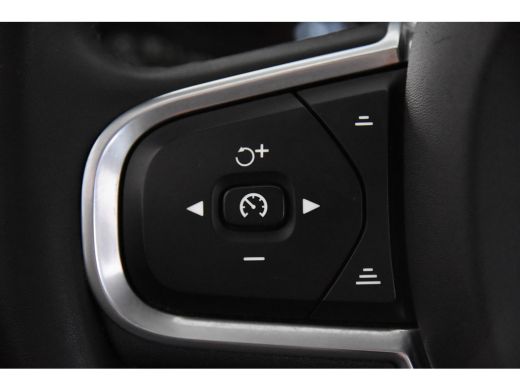 Volvo  V60 2.0 B3 Momentum *1ste Eigenaar*Navigatie*Panoramadak*Trekhaak* ActivLease financial lease