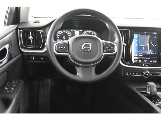 Volvo  V60 2.0 B3 Momentum *1ste Eigenaar*Navigatie*Panoramadak*Trekhaak* ActivLease financial lease