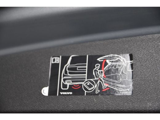 Volvo  V60 2.0 B3 Momentum *1ste Eigenaar*Navigatie*Panoramadak*Trekhaak* ActivLease financial lease