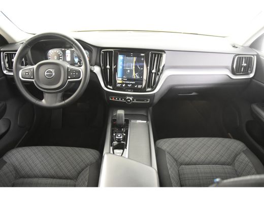 Volvo  V60 2.0 B3 Momentum *1ste Eigenaar*Navigatie*Panoramadak*Trekhaak* ActivLease financial lease