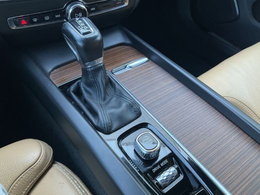 Volvo  V60 Cross Country 2.0 D4 AWD Intro Edition Elek.Trekhaak Leder 360-Cam Stoel/Stuurverw Orig.NL Voll.O... ActivLease financial lease