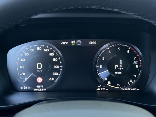 Volvo  XC40 1.5 T4 Plug-in hybrid Plus Dark | Trekhaak | Navi | LED | Camera | 18 inch ActivLease financial lease