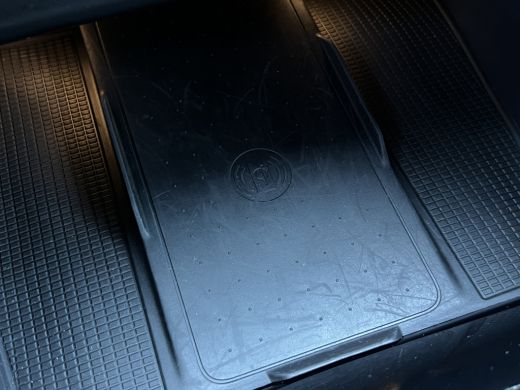 Volvo  XC40 1.5 T4 Plug-in hybrid Plus Dark | Trekhaak | Navi | LED | Camera | 18 inch ActivLease financial lease