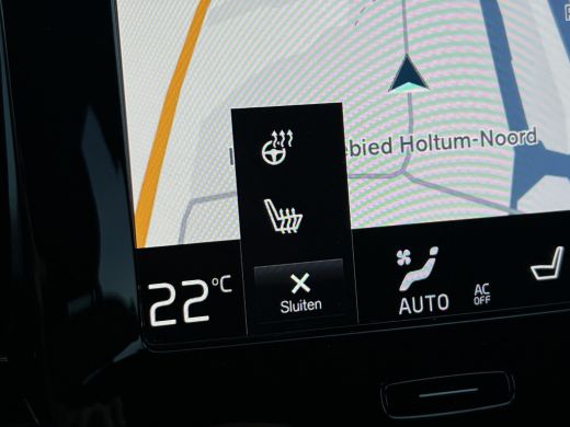 Volvo  XC40 1.5 T4 Plug-in hybrid Plus Dark | Trekhaak | Navi | LED | Camera | 18 inch ActivLease financial lease