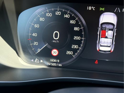 Volvo  XC40 2.0 B4 200pk R-Design Panoramadak, Trekhaak, Camera ActivLease financial lease