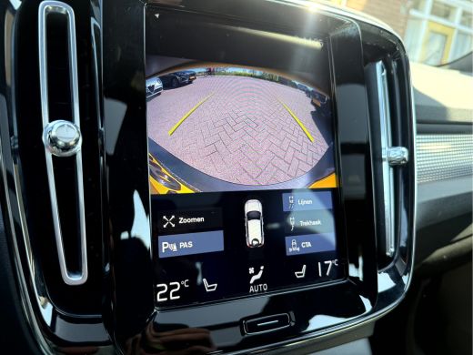 Volvo  XC40 2.0 B4 200pk R-Design Panoramadak, Trekhaak, Camera ActivLease financial lease