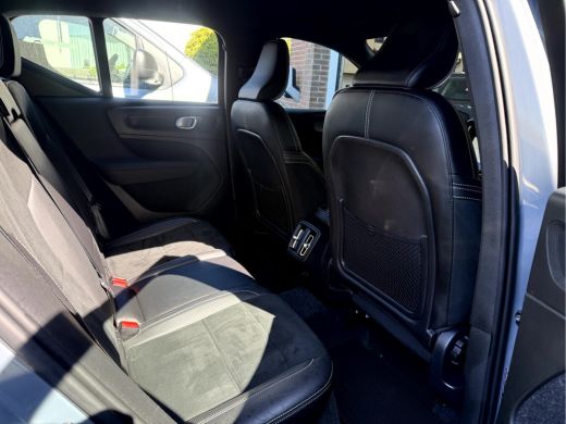 Volvo  XC40 2.0 T4 190pk R-Design Navi, Camera, ActivLease financial lease