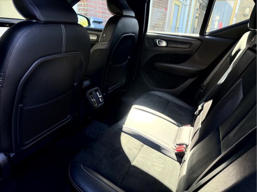 Volvo  XC40 2.0 T4 190pk R-Design Navi, Camera, ActivLease financial lease