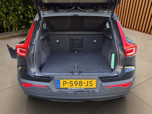 Volvo  XC40 Recharge Core | Stuur/stoelverwarming | Camera | Keyless | CarPlay ActivLease financial lease