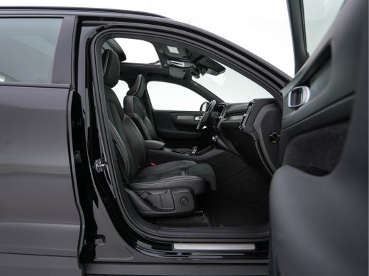 Volvo  XC40 Recharge P8 AWD R-Design [ 3-Fase ] (INCL.BTW) Aut. *PANO | LEATHER-ALCANTARA | ADAPTIVE-CRUISE |... ActivLease financial lease