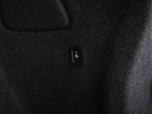 Volvo  XC40 Recharge P8 AWD R-Design [ 3-Fase ] (INCL.BTW) Aut. *PANO | LEATHER-ALCANTARA | ADAPTIVE-CRUISE |... ActivLease financial lease