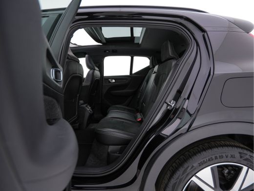 Volvo  XC40 Recharge P8 AWD R-Design [ 3-Fase ] (INCL.BTW) Aut. *PANO | LEATHER-ALCANTARA | ADAPTIVE-CRUISE |... ActivLease financial lease