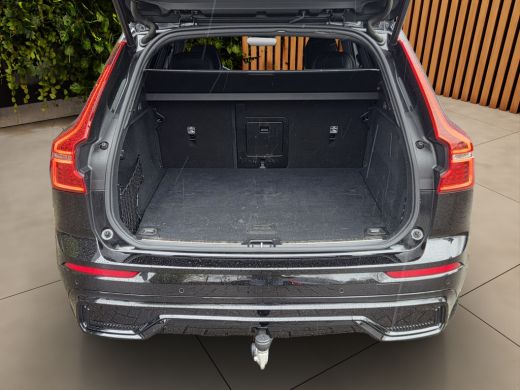 Volvo  XC60 2.0 T8 455pk Plug-in hybrid AWD Plus Black Edition | Trekhaak | Panoramadak | Harman/Kardon | Mem... ActivLease financial lease