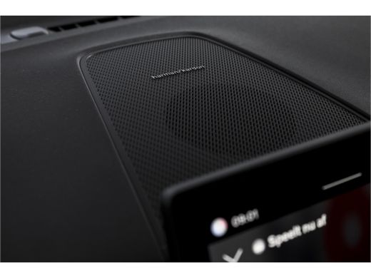 Volvo  XC60 2.0 T8 Plug-in hybrid AWD Plus Black Edition | S/K Panodak | Harman/Kardon | Dig.Cockpit | Adapt... ActivLease financial lease