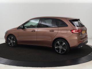 Mercedes-Benz B-Klasse 250e Urban Night | SOH 92% | Adaptive cruise | Stoelverwarming | Camera | Carplay | Sfeerverlicht...